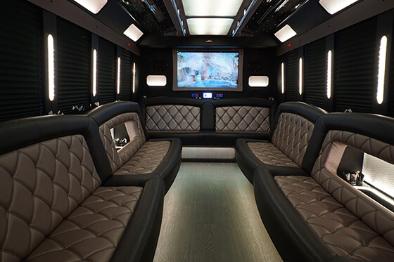 Limo bus in St Paul